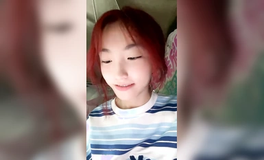 我就是嗚崽醬.學生妹宿舍直播！乖巧鄰家女孩，粉嫩多汁小逼逼，超可愛