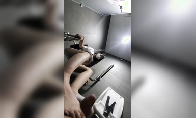 Sumber langka siri pakcik Korea menemui gadis amatur untuk melancap, memberikan blowjobs, footjobs dan menunjukkan muka mereka, ulasan yang baik (3)