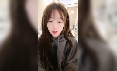 漂亮可愛學妹扣穴 自慰 爽出白漿  第二集 (2)