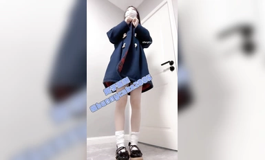 jk โลลิน้อยน่ารักสุด ๆ เต้นให้น้องชายของเธอดู