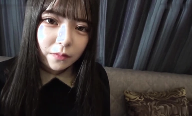 清純大奶美眉吃雞啪啪【FC2-PPV-4182702】嬰兒肥愛吃零食 白虎鮑魚又肥又嫩 淫水超多 被連續中出兩次