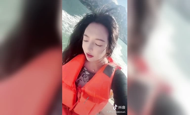 頂級炸裂高能預警！神似三上悠亞抖音網紅甜美可愛型TS娘【彭知熙】私拍，嗲聲嗲氣陰柔可人口活技術一流啪啪直男最愛（2）