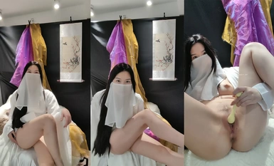 ผลงานใหม่ในเดือนมกราคม 2567 ผู้หญิงที่สวยและสวยที่สุด [นางเอกดอกไม้] แสดงในเหิงเตี้ยนมาหลายปี เต้นรำเปลือยในชุดโบราณ และหญิงสาวสวยช่วยตัวเองด้วยอุปกรณ์ประกอบฉากที่แตกต่างกันทุกวัน (9)