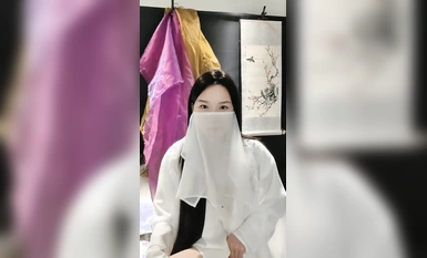 Karya baharu pada Januari 2024, wanita paling cantik dan cantik [Srikandi Bunga] telah berlakon di Hengdian selama beberapa tahun, menari telanjang dalam pakaian kuno, dan wanita cantik itu melancap dengan prop peranan berbeza yang berbeza setiap hari (11