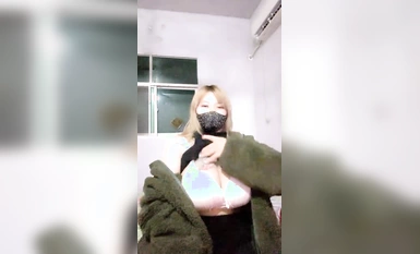 Cô gái siêu bụ bẫm với hình xăm thật đáng tin cậy (4)