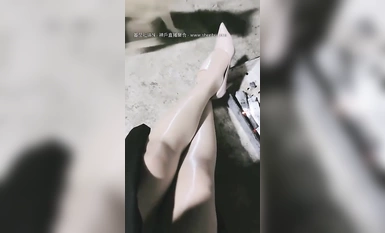 Koleksi 20 jam keinginan dan kelembutan gadis kolar putih yang cantik di luar rumah (2)