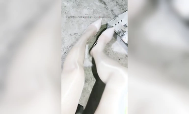 Koleksi 20 jam keinginan dan kelembutan gadis kolar putih yang cantik di luar rumah (2)