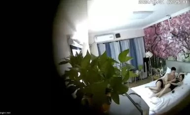 真實偷拍連鎖飯店內，高品質的情侶開房紀實