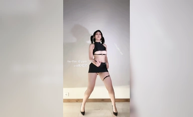 推特動感裸舞小美女【玉米yum_707】單品裸舞完整