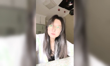 清純眼鏡妹妹 要吃退黑素  (4)