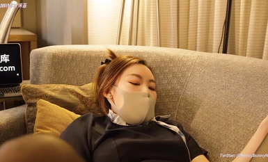 ミッフィーバニー孤独な客室乗務員アフターアワー・エンターテイメント