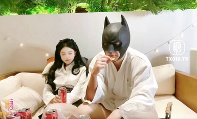 마모루_ 술 취한 D 가슴 케톤 몸에 긴 다리를 얹고 ⚡ 작은 걸레의 분홍색 보지를 떡칠합니다.