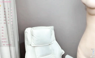 2024年1月Stripchat 176模特身材【Luckiss】神仙顏值高貴又嬌羞，清新脫俗，算得上一股清流，難得全脫了 (9)