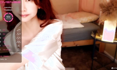 2023年12月Stripchat【030_VIVI】超美校花噴水啦~萬人求有史以來最大尺度，不光首次肉棒抽插美穴，多角度看小穴菊花，而且站著噴水了 (4)
