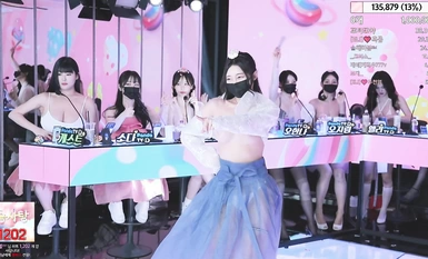 韓國女團【jinricp】脫衣熱舞直播秀第2彈，極品中的極品，無論身材、奶子、美貌都無可挑剔