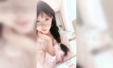 嫩到不講道理的高顏值嫩妹 聞聞醬 (1)