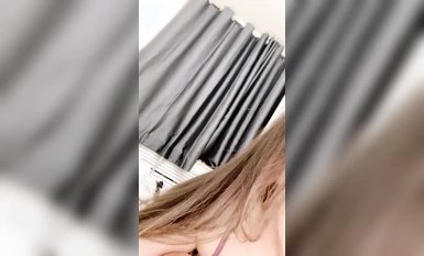 Seorang dewi yang jarang dilihat dalam Tide selama satu abad, dengan kulit putih, rupa yang cantik, payudara yang besar, punggung yang gagah, merah jambu dan puki yang lembut, lelaki kaya akan tersentak seperti orang gila apabila dia melihatnya (2)