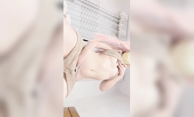 สาวสองมิติ ~ [เด็กสาวที่ไม่มีใครรัก] คลิปเต้านมในหอพัก ~ เปลื้องผ้า ~ การแสดงช่วยตัวเองพร้อมอุปกรณ์ประกอบฉาก (1)