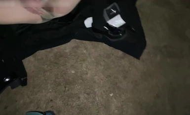 Little bitch training [Meow Meow Sauce] Ang cute na maliit na loli ay nilagyan ng kwelyo at isang tali ng kanyang may-ari upang sanayin ang kanyang batang puki sa labas Ang inosenteng twin-tail na nakapusod na iniisip mo bilang iyong deskmate ay lumalabas