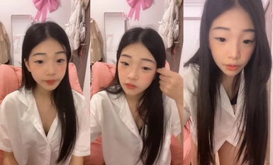 ในเดือนกุมภาพันธ์ 2024 เพื่อสร้างรายได้ สาวงามของโรงเรียนจึงเรียก [สาวหมู] ให้มาเลียสุนัขและเย็ดเธอ เธอใส่ถุงน่องสีขาวและเลียเท้าของเธอ และแตกในอีตัวตัวน้อยด้วยความเปรียบต่างที่ดีที่สุดโดยไม่ต้องใช้ถุงยางอนามัย (1)