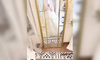 The Cape Contrast Bitch - [Hu Jiuzhan (former sister of Xiaofang)] Jiuzhan original wearing a wedding dress was exposed to fuck is cool when the teacher phone call was shocked squirting water