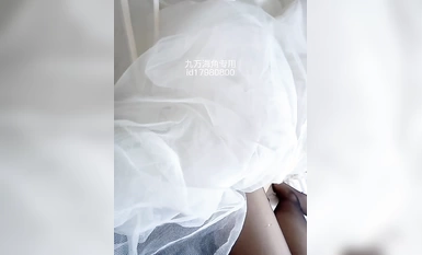 The Cape Contrast Bitch - [Hu Jiuzhan (former sister of Xiaofang)] Jiuzhan original wearing a wedding dress was exposed to fuck is cool when the teacher phone call was shocked squirting water