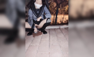 Cape Contrast Bitch-[Hu Jiuwan (trước đây là Chị Xiaofang)] Ngoài trời cực kỳ nguyên bản bị một chiếc taxi theo sau và cậu bé giao hàng sợ hãi