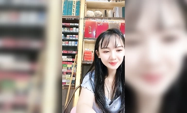 เจ้าของโรงแรมบุหรี่ เทพธิดาแห่งความงามหยางหยาง (4)