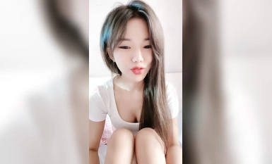 สุดยอดสมอความงาม ตูตูน่ารัก หน้าอกใหญ่และจิ๋ม โชว์การช่วยตัวเอง (1)