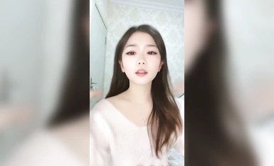 頂級綠播女神下海【卟葯醬紫】超級漂亮！抖臀騷舞誘惑~ (4)