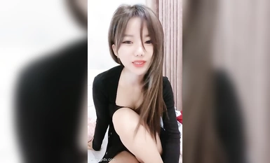 極品美女主播 可愛兔兔 大奶騷逼自慰大秀 (4)