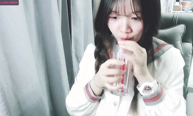 巨乳粉嫩甜妹@Sakura_Anne 尺度福利秀 (5)