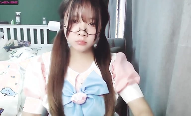 巨乳粉嫩甜妹@Sakura_Anne 尺度福利秀 (1)