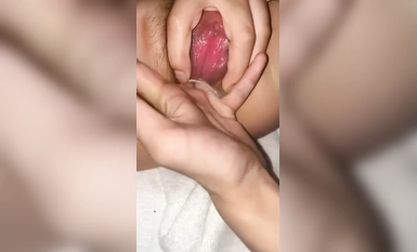 ในเดือนเมษายน ปี 2024 ทวิตเตอร์ได้ติดต่อกับปรมาจารย์ [ผลิตภัณฑ์ที่มีข้อบกพร่องจากมนุษย์] ปรมาจารย์ขอให้ผู้หญิงทุกประเภทแสดงใบหน้าของตนดูไร้เดียงสา แต่เบื้องหลังภาพเหล่านั้นน่ารังเกียจอย่างยิ่ง (4)