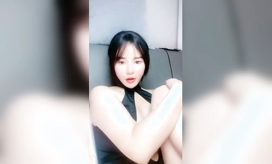 網紅臉妹子 卿本佳人呀 身材不要太好 (4)