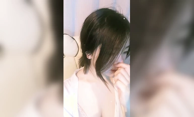 Adik perempuan seksi musang kecil dewi ganas (2)