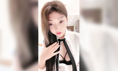 Alamak~ Beribu-ribu orang terbunuh~ Beribu-ribu orang masuk ke dalam laut di dalam bilik siaran langsung~ [Pelajar tahun kedua] Melancap~ Rasanya sangat baik (1)