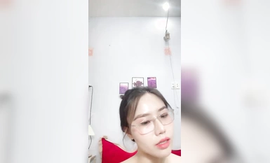 หน้าเหมือนนางฟ้า ~ สตรีทบิวตี้ ~ [สาวโรงเรียน Doudou acridine] เต้นเซ็กซี่ ~ ขุดหี ~ ระยำ (2)