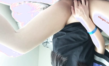 Ang pagpapakita ng iyong mukha ay ang paraan upang pumunta! Pribadong photo shoot ng dayuhang estudyanteng si [Xiao Hui] na may malalaking suso at napakataas na pigura. Hawak ng prop Ziwei ang malaking titi ng puting boyfriend at hindi ito maibaba (4)