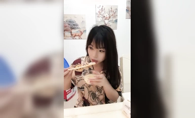 [Cô gái đào xinh đẹp] Ngược lại Loli Slut_Một buổi phát sóng tình dục trực tiếp giữa một cô gái trẻ và bạn trai của cô ấy! Hiện rõ khuôn mặt của bạn trong suốt (4)