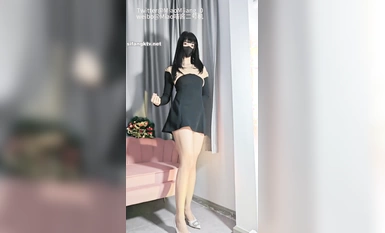 Kebal muda terkini! Gadis muda selebriti Internet gaya Douyin [Miao Meow Jiang] edisi khas 2024, pelbagai tarian telanjang BGM popular dan tarian bogel, paparan positif dan negatif palam dubur (1)