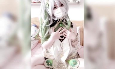 愛學妹小狗〖軟萌兔兔醬〗COS草神納西妲，水晶棒玩弄嬌嫩菊花小騷穴，水嫩一線天白虎嫩B