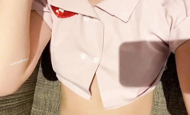 เทพธิดาแห่งความงามของโรงเรียนเผยให้เห็นสุนัขตัวเมียที่สวยงามและมีรูปร่างดีของเธอ [หูเล็ก ๆ ] เธอกำลังคลานและสนุกสนานกับการรั่วไหลที่เปลือยเปล่าข้างถนนกลางแจ้งเธอดูไร้เดียงสาและสนุกสนานเป็นส่วนตัว! คอลเลกชัน (1)