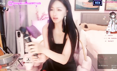 Stripchat【Hai_wei（Aileen_koko）】土豪指定任務，鄰居們有眼福了，長相甜美出眾，還玩得開，暴漏嫩穴了 (5)