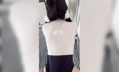 推特大神【肥牛】訂購，啪啪圈養調教可鹽可甜清純學生妹，年紀輕輕就已經騷到頂了 合集（5）