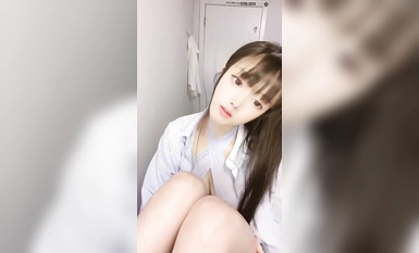 【05學妹】南京校花女神! 突破尺度臉逼同框 摳穴自慰流白漿! (2)