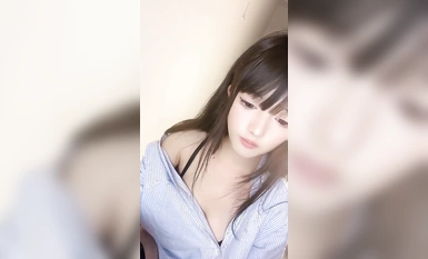 【05學妹】南京校花女神! 突破尺度臉逼同框 摳穴自慰流白漿! (1)