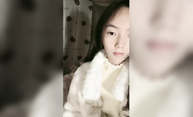 Extremely pure goddess [Ruo Ruo么】 home bedroom behind parents masturbation, double ponytail contrast whore, pussy pink juicy good will play, recommended! (2)