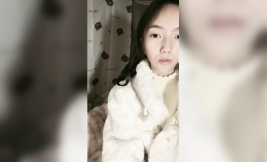 Extremely pure goddess [Ruo Ruo么】 home bedroom behind parents masturbation, double ponytail contrast whore, pussy pink juicy good will play, recommended! (2)