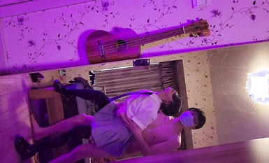 ピュア・リトル・ビッチ [小二さん] お金持ちのオモチャにされたJKの制服を束ねられ、泣いたり喘いだりしながら干され、完全に性奴隷ビッチに堕とされた00年代以降の極上女子校生！